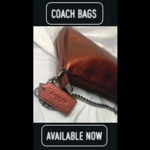AUTHENTIC COACH PEBBLE LEATHER WRISTLET